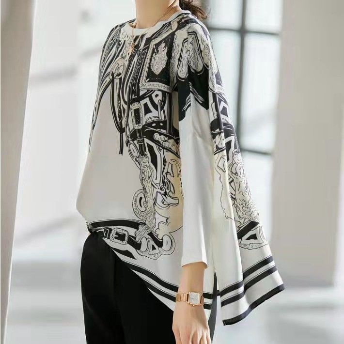 Silk Blouse - Gesimuleerde zijden top met draperend effect