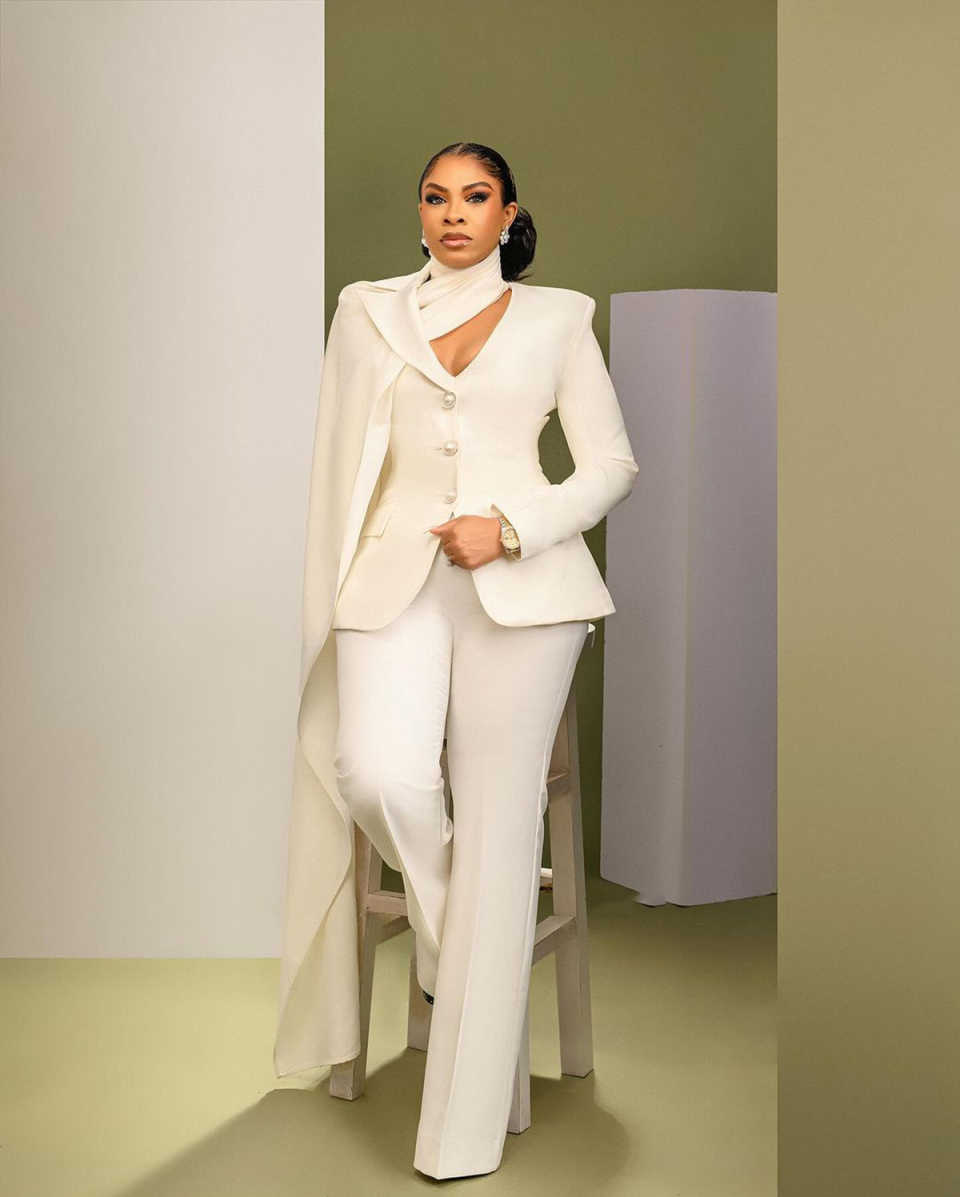Designer Women Pants Suits Cus - Women'S Red Formal Wear recensie en prijs